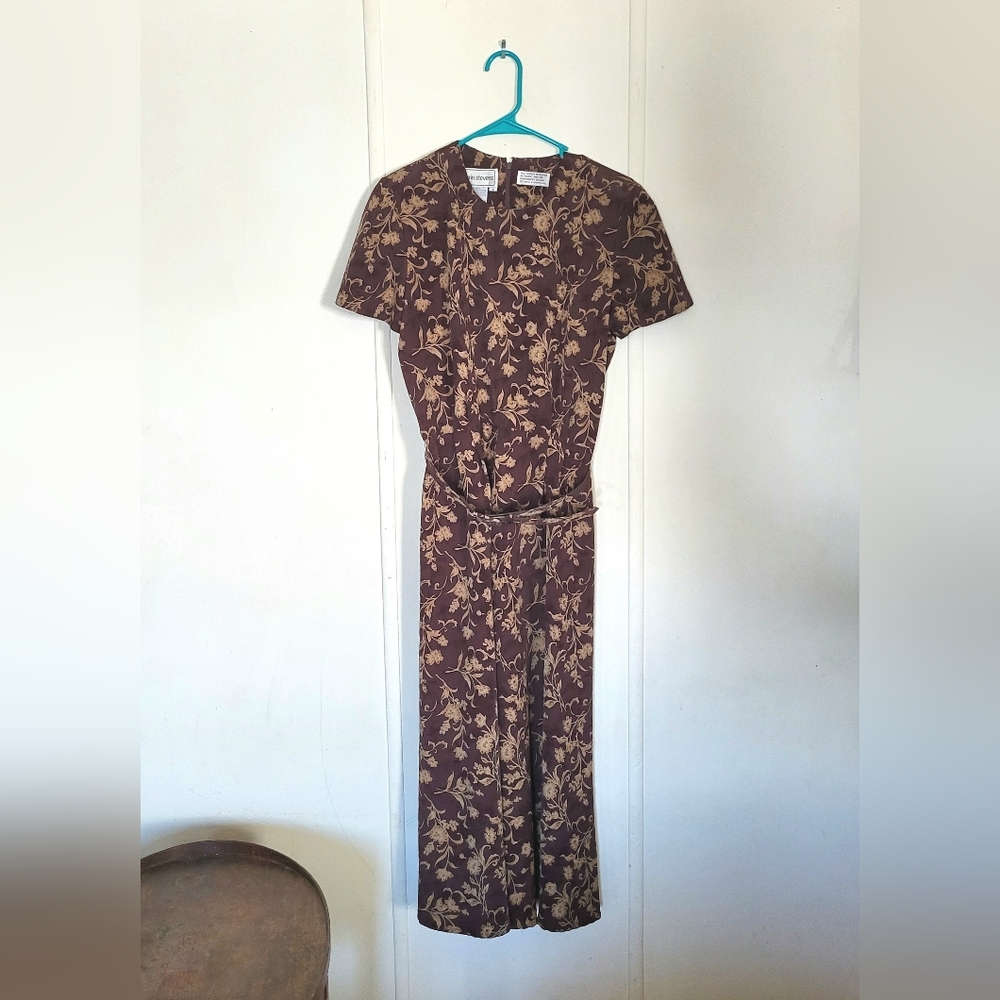 Vintage Brown Floral Dress With Belt